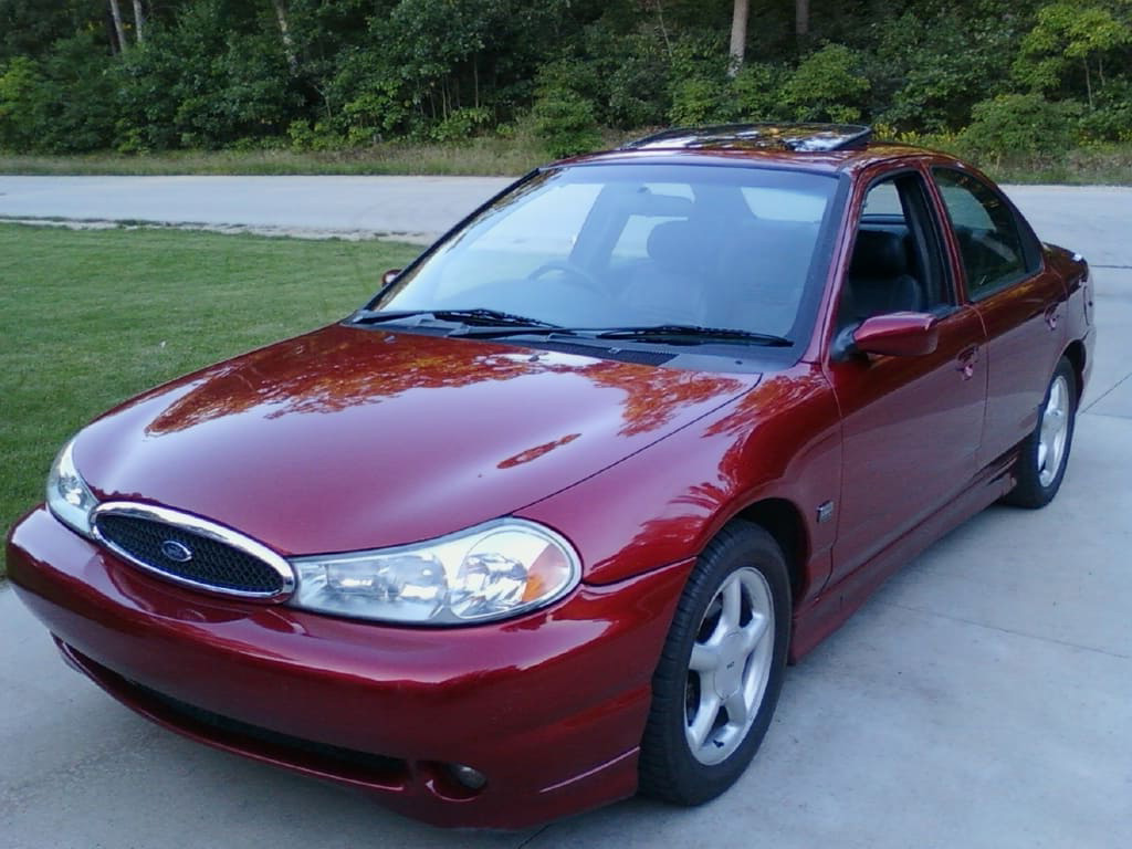 Замена аккумулятора Ford Contour