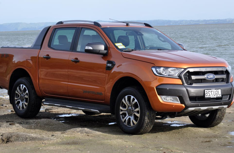 Замена аккумулятора Ford Ranger
